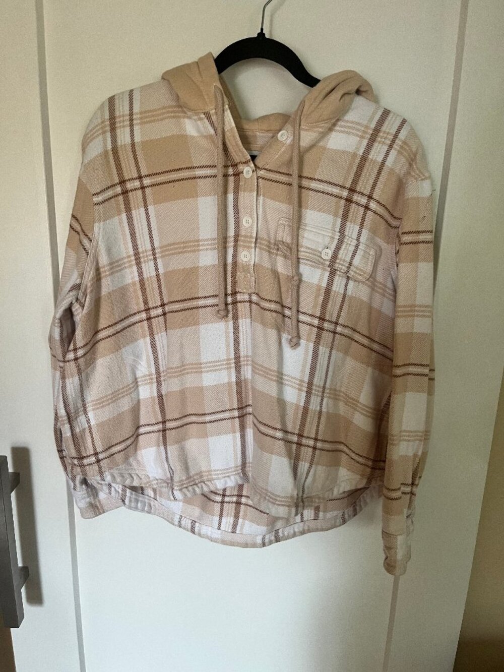 American Eagle Cream Plaid Hooded Flannel Henley Shirt Size M